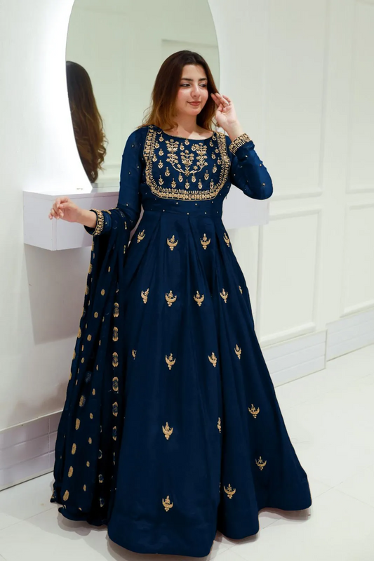 3 Pcs Women's Stitched Chiffon Embroidered Maxi Suit